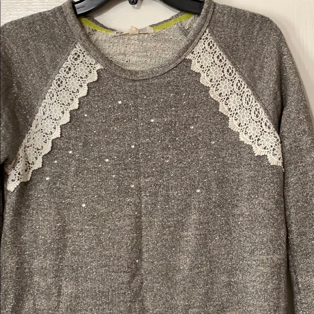 Sweater - Picture 4 of 5